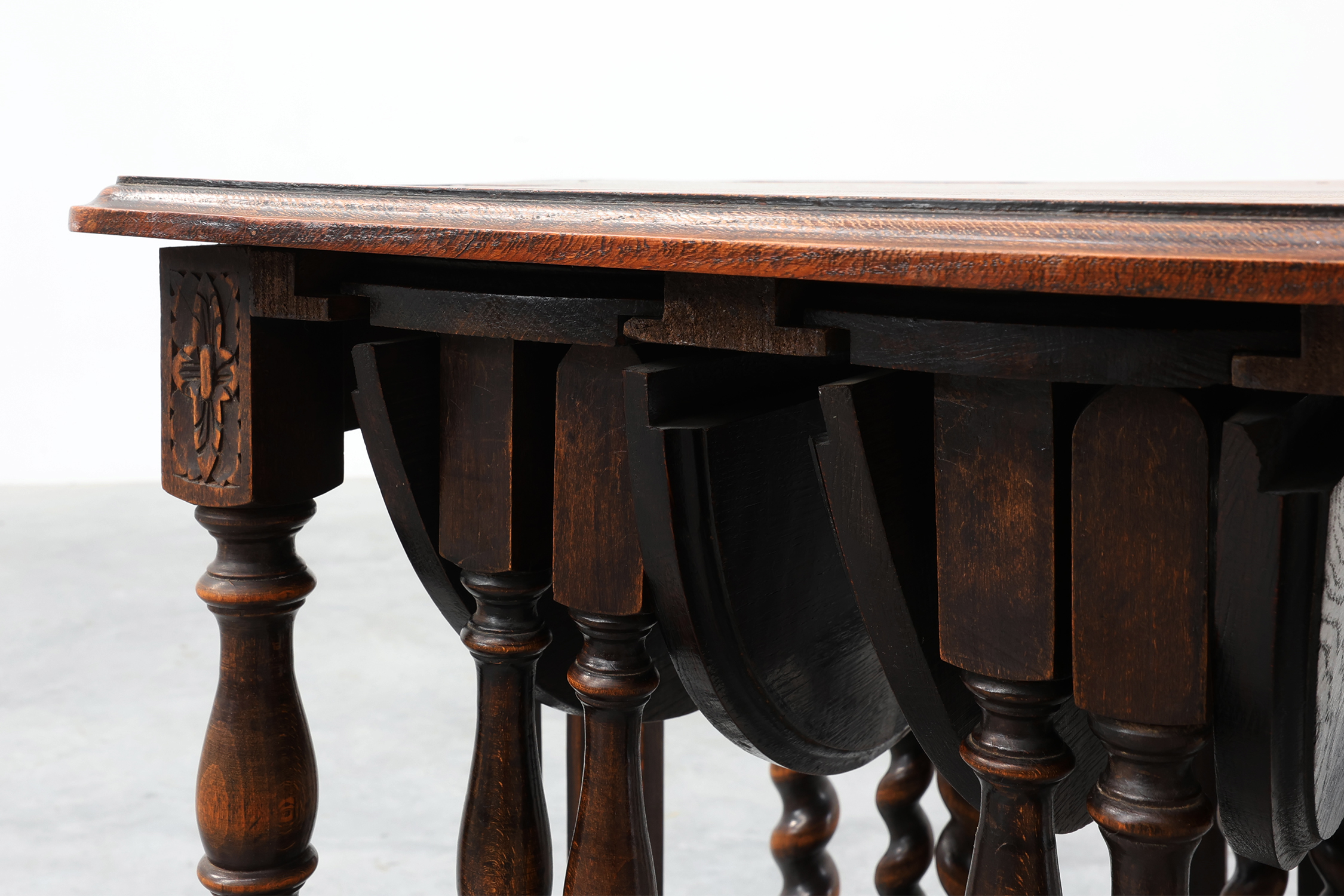 Set of Four Oak Barley Twist Nesting Tables, England, circa 1900thumbnail